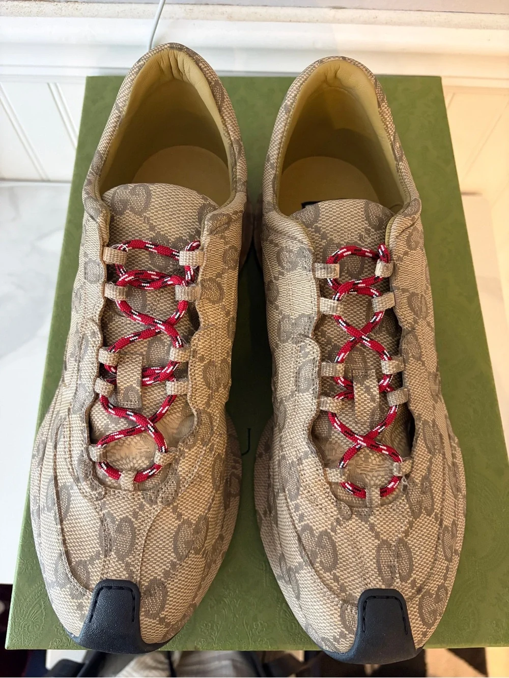 Gucci Run Sneakers size 10